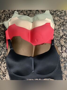 5 comfort fitting bras size 38B
